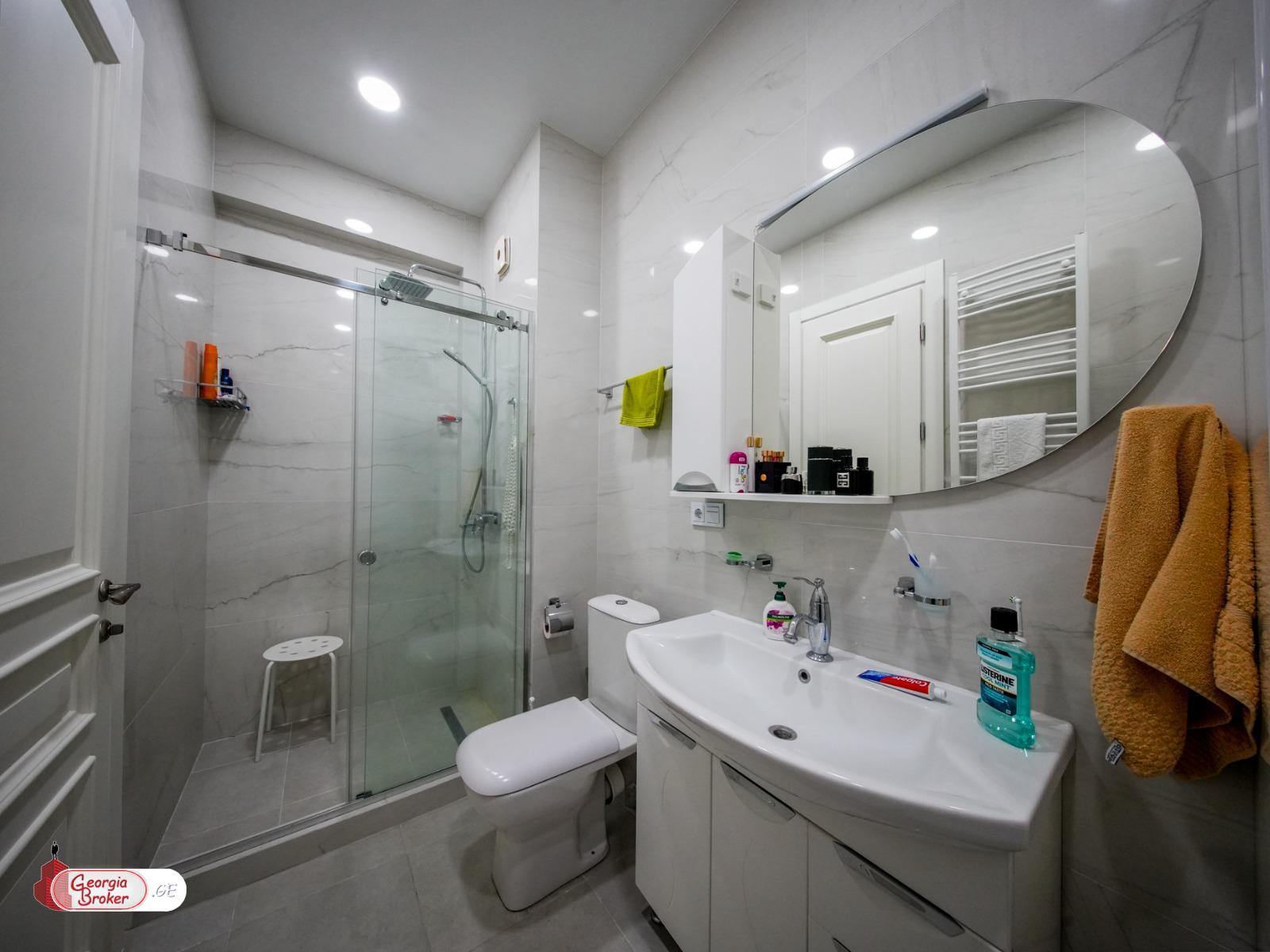 nearly repaired 5-room apartment for sale